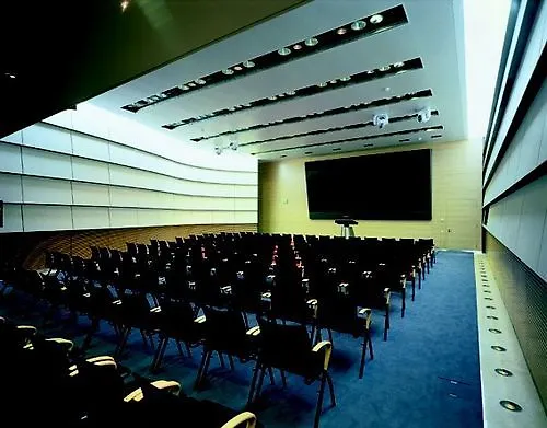 Hotell Development Center 4*