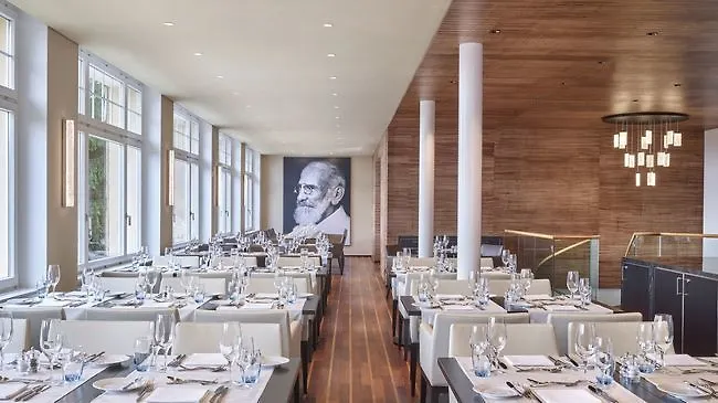 Development Center 4* زيورخ